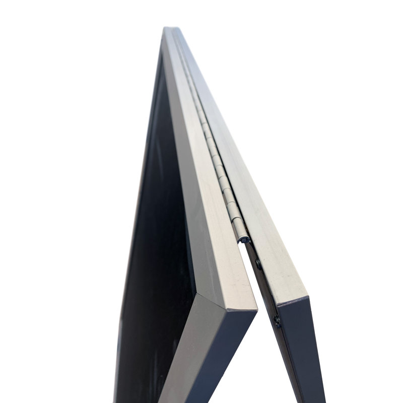 Tableau noir en position libre A-Frame Sidewalk, H 3 pi 6 po x l 2 pi, Anodisé en satin clair