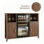 Buffet-bar à café cannelé brun de 135 cm avec compartiment mini-réfrigérateur, casier à vin amovible et tablettes ajustables-333267261