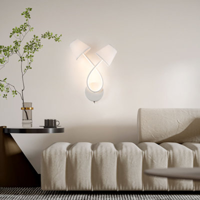 Bueford LED Wallchiere