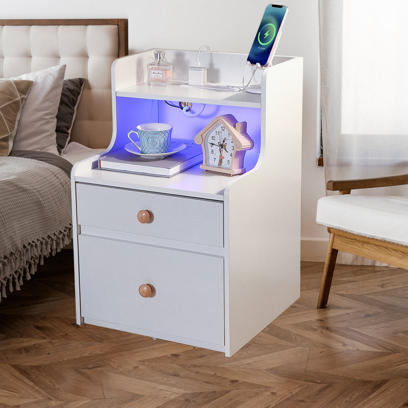 Dazmon 15.7'' W Nightstand