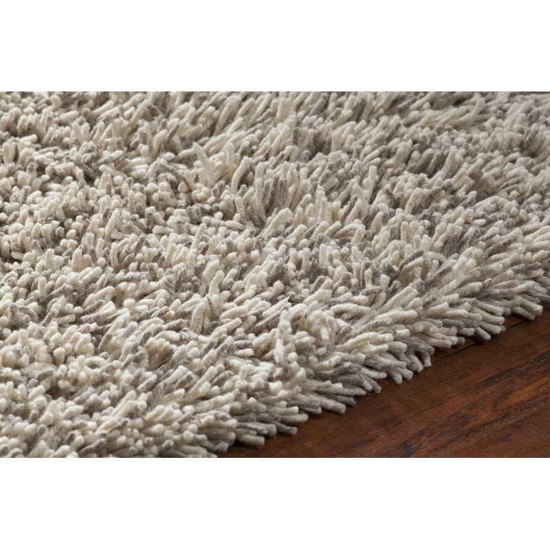 Eleanor Wool Area Rug in White And Taupe, 5' x 7'6"
