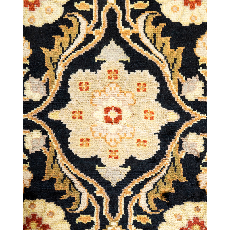 Classic One-of-a-Kind 8' 2" X 9' 10" Hand Knotted Area Rug