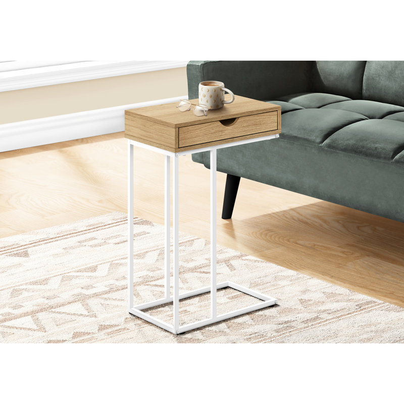 Table de bout avec rangement, stratifié semblable au bois naturel et base en métal blanc