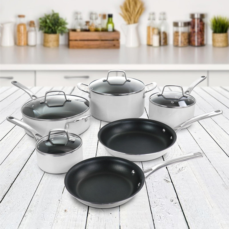Batterie de cuisine antiadhésive en aluminium 10 pièces Martha Stewart, Blanc