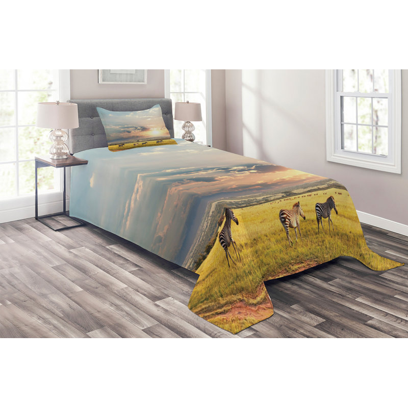 Eclectic Polyester Coverlet, Twin Bedspread + 1 Sham