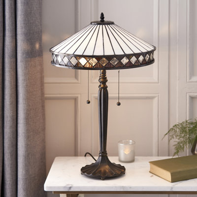 Kacey Resin Table Lamp