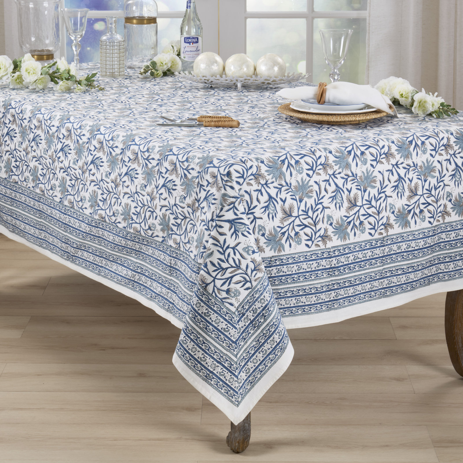70" Cotton Floral Tablecloth, 60"x120"