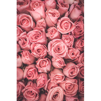Cadre complet de roses par Supawadee Vongsasiripat