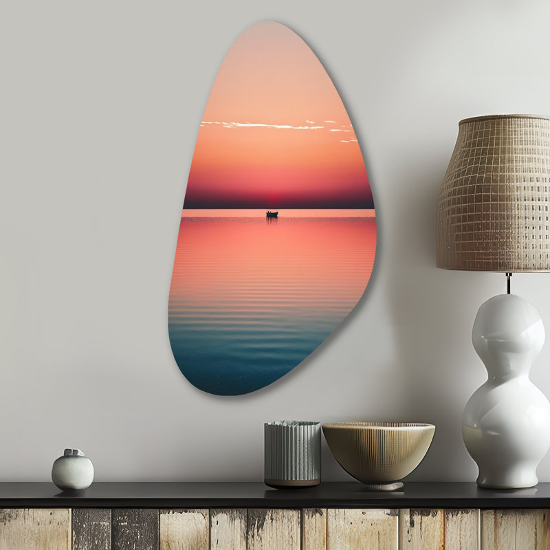 Minimaliste coucher de soleil pendant la pleine lune IV - art mural asymétrique en forme de bateau côtier, H 31 po x l 17 po
