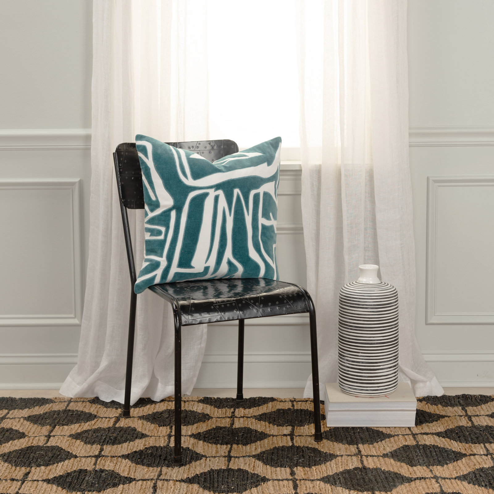 Haslet 20" x 20" Cotton Throw Pillow, Ivory/Teal