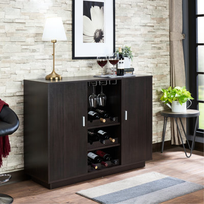 Armoire d'assemblage pratique pour organiser des articles de remise de service