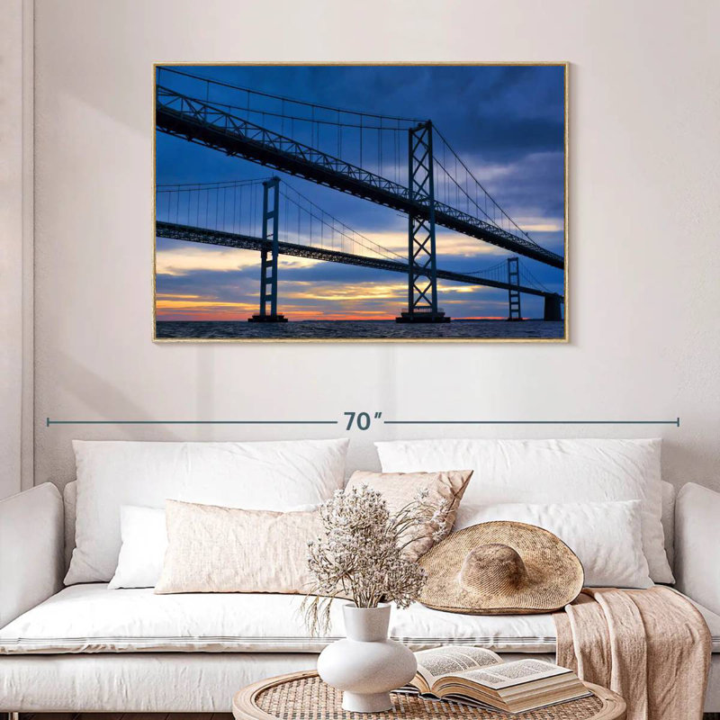 Pont de la baie de Chesapeake à l'aube, Cadre flottant en bois naturel, 46 po x 31 po
