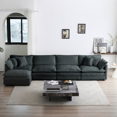 Chenille grise contemporaine en forme de U: Canapé modulaire à 5 places avec canapé modulaire supplémentaire: Couch In For Comfort