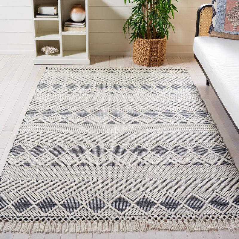 Serio Natura Hand Woven Wool Geometric Rug, Rectangle 5' x 8'