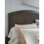 Grand lit à panneau Galbraith avec 2 commodes-1610978859-1610978856