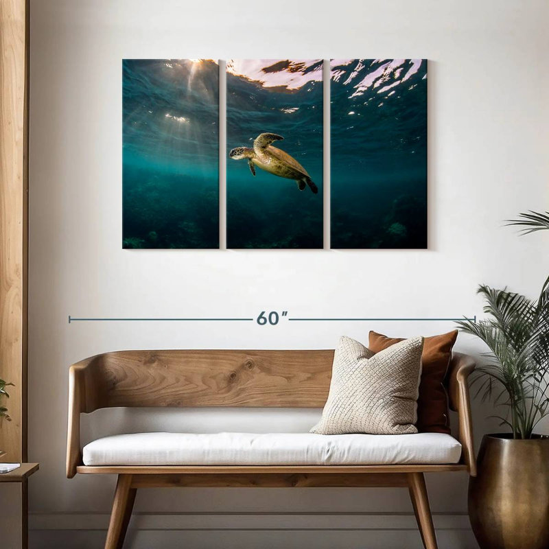 Ningaloo Reef Sea Turtle, 28" H x 45" W