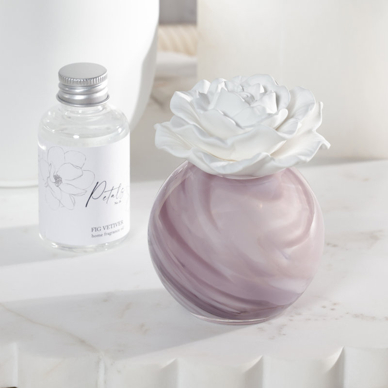 Diffuseur d'huile parfumée en porcelaine Petals, Figue vétiver, 1,69 oz