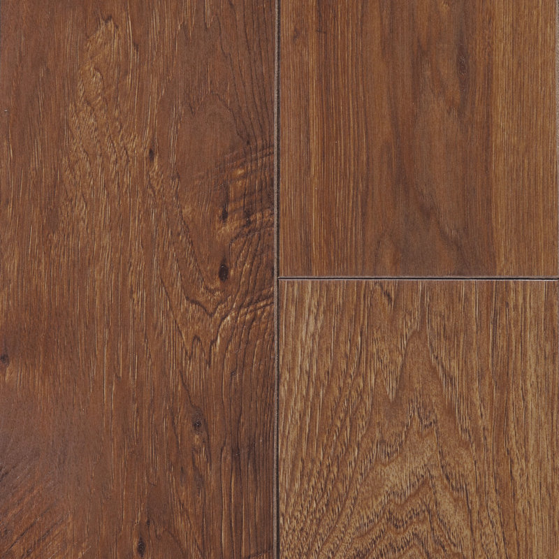 Revêtement de sol stratifié en hickory 6,375 po x 47,5 po x 12 mm Restoration Collection, Crosse de fusil