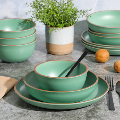 Rockabye Dinnerware Set