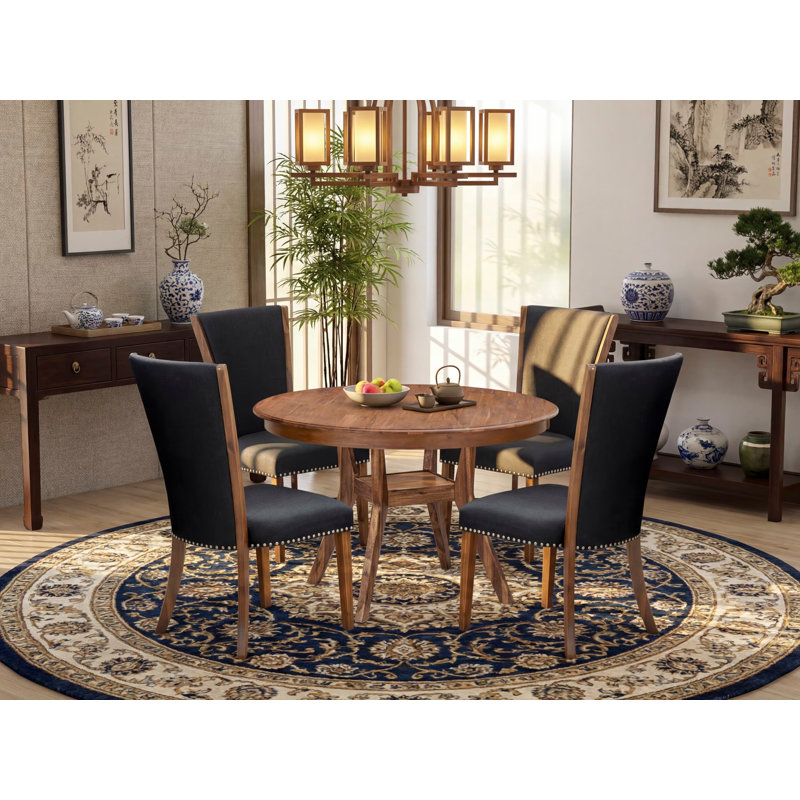 Ensemble de salle à manger 5 pièces pour 4 tables rondes de 48 po avec piédestal et 4 chaises Parson en tissu noir, noyer antique