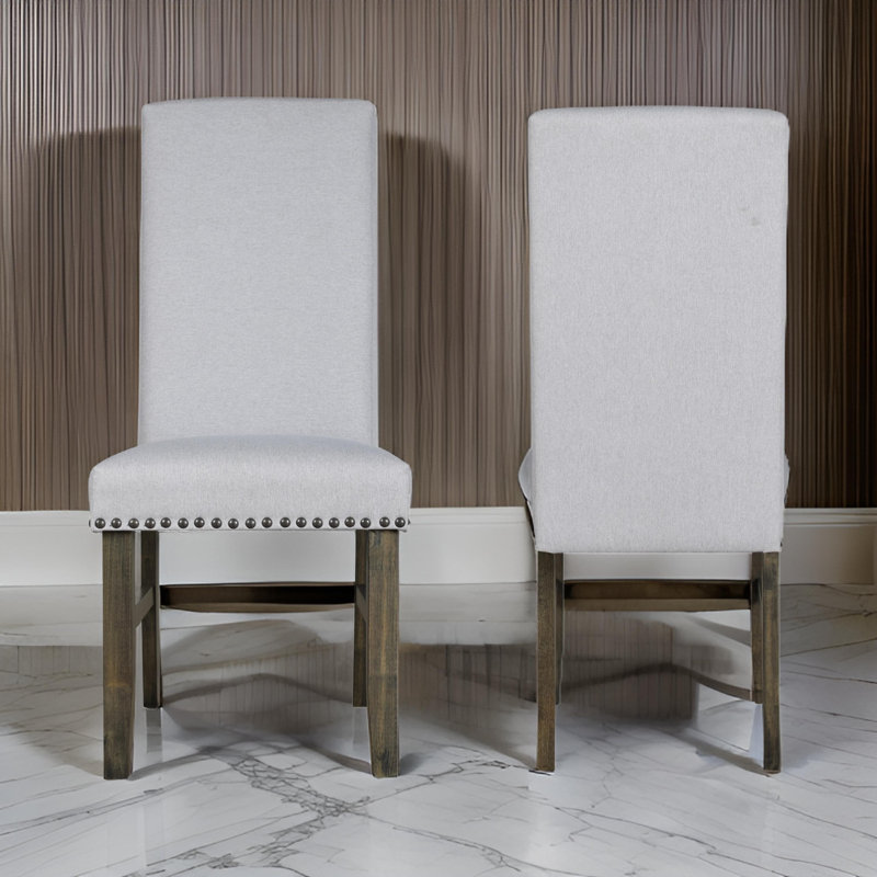 Chaise parsons Luo