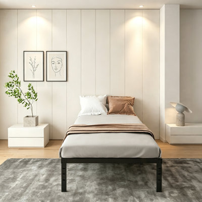 Structure de lit simple 18 po TG, base de lit plateforme en métal robuste, sommier en acier silencieux, aucun sommier nécessaire, espace sous le lit spacieux