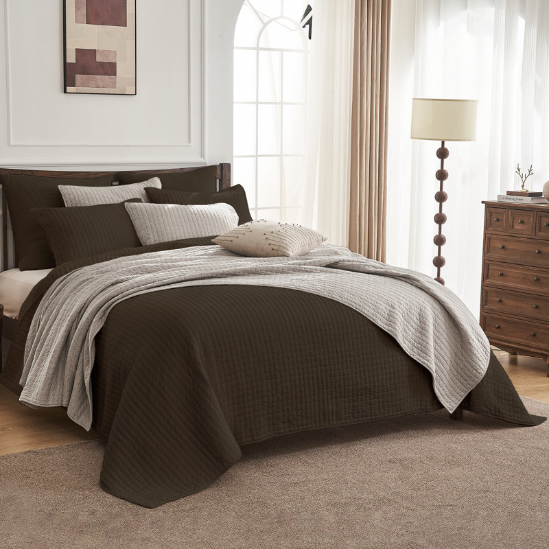 Full Brown Cotton Reversible Quilt Set with Channel Stitch