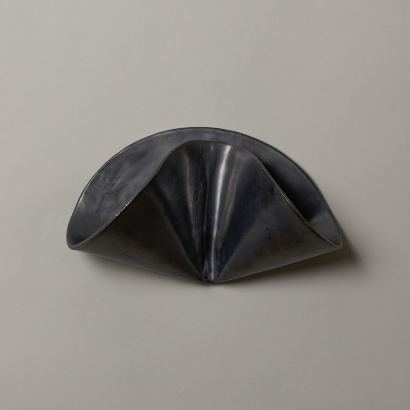 SHADO SCONCE, Graphite