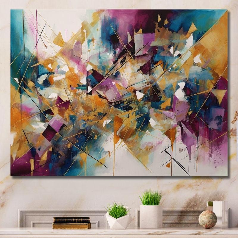 «Golden Explosion Triangles I», art abstrait sur toile géométrique, H 34 po x l 44 po x P 1,5 po, Toile tendue