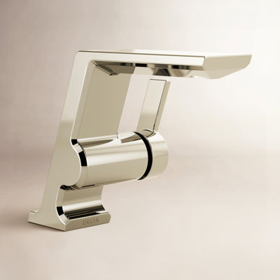 Pivotal® Single-Handle Faucet with DIAMOND™ Seal
