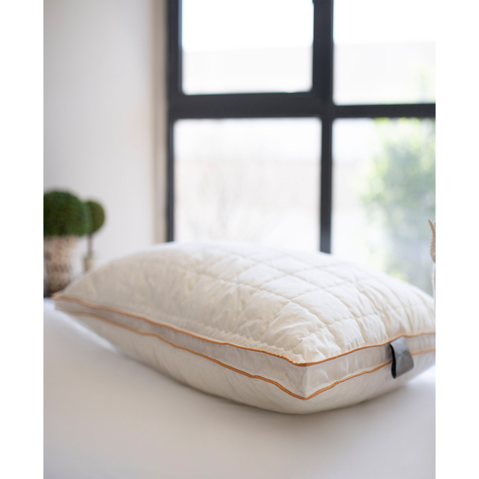Medium Wool Cooling Pillow, Queen