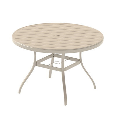 Table de salle à manger d'extérieur ronde pour 6 à 7 personnes, métal de couleur toutes saisons avec trou pour parasol, protection contre la rouille thermolaquée, pieds courbés, durabilité accrue, 51,63 po x 28,88 7 personnes, revêtement, conception des pieds