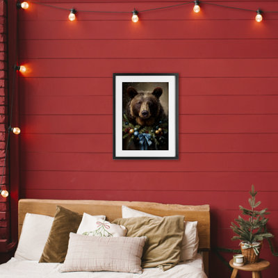 «Christmas Grizzly with Wreath», reproduction encadrée sous verre, conception de Tina LeCour