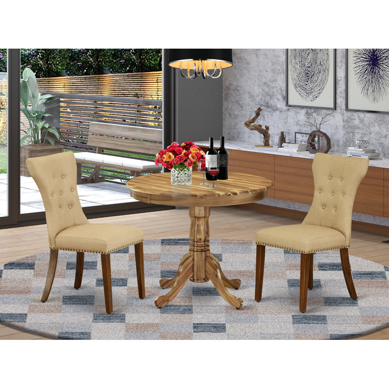 Ensemble de table de salle à manger 3 pièces pour petits espaces comprenant une table de cuisine ronde avec piédestal et 2 chaises Parsons en tissu brun, 36 x 36 pouces, naturel