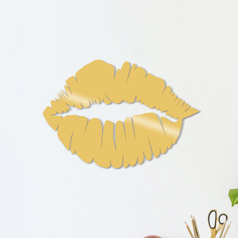 Wall Decor on Metal, Gold