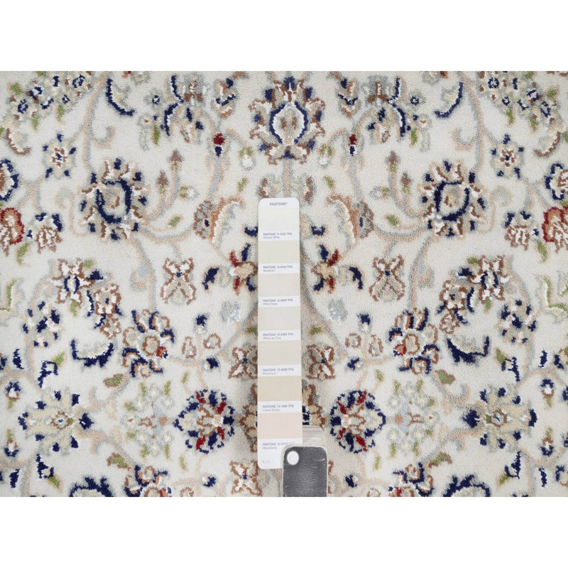Tapis oriental blanc perle 3 pi 2 po x 5 pi 2 po noué à la main avec motif floral Nain 250 KPSI