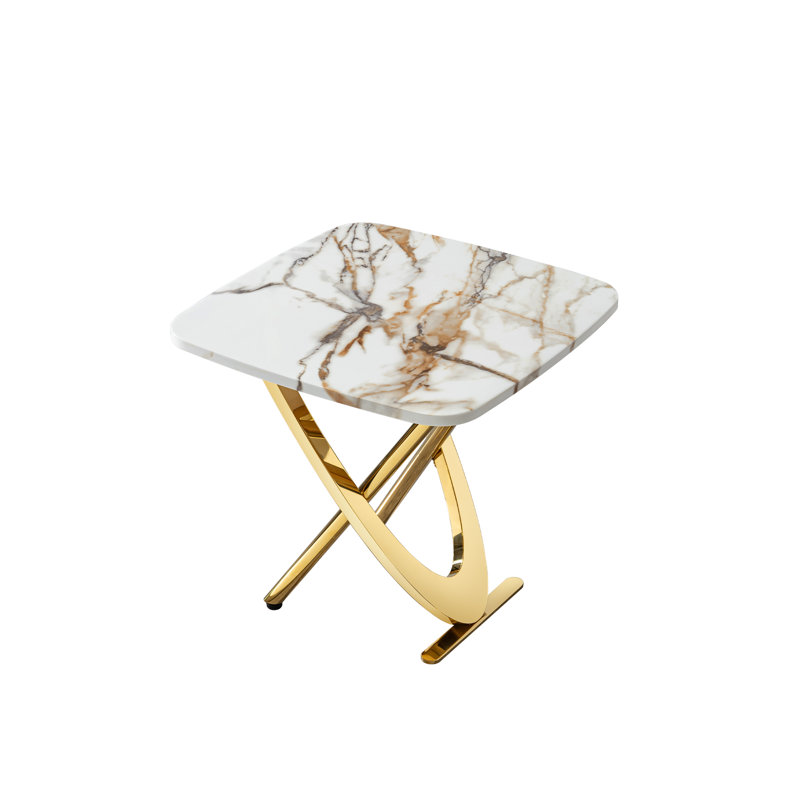 Table de bout en MDF à motif marbré avec base carrée en acier inoxydable doré