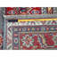 Tapis Kazak avec motif à médaillons géométriques gris étain 4 pi 1 po x 5 pi 10 po, laine douce et brillante, noué à la main, colorants végétaux, tissage dense, tapis oriental