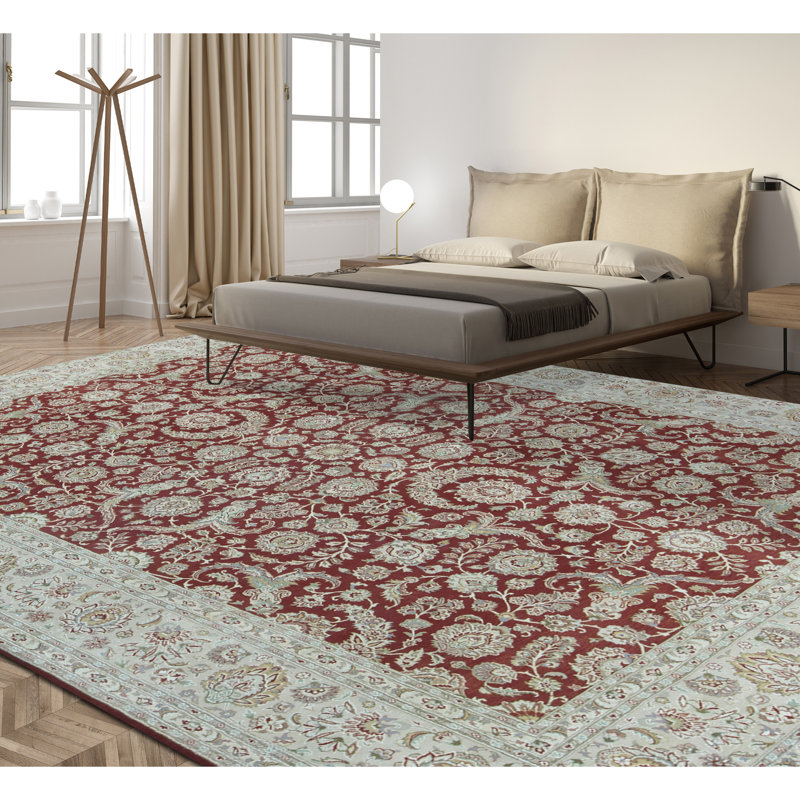Oriental Area Rug in Red/Ivory