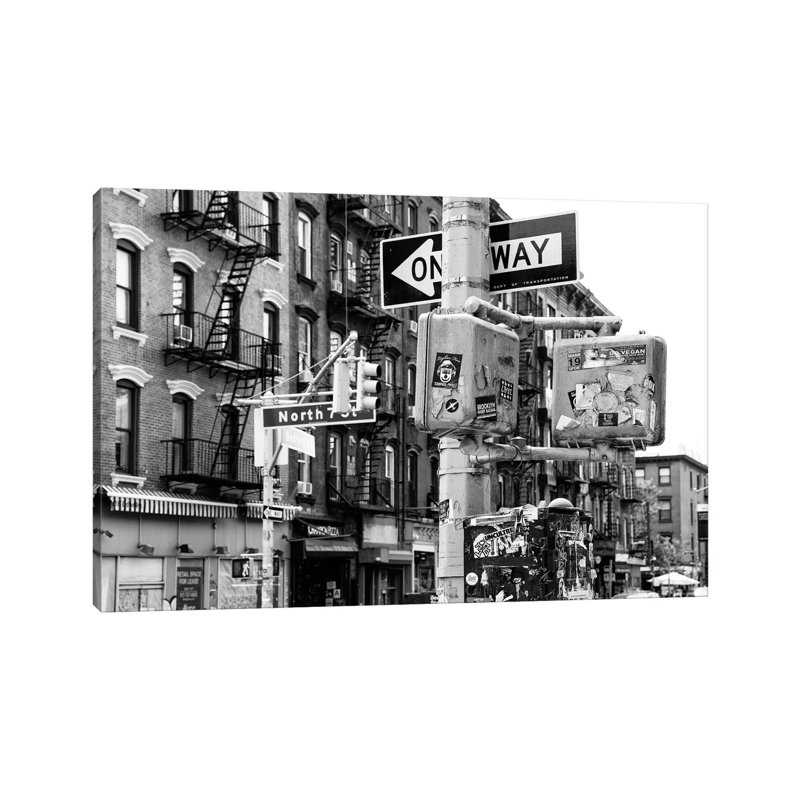Brooklyn One Way par Philippe Hugonnard - reproduction de photo sur toile tendue, H 12 po x l 18 po x 1,5 po