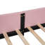 Lit plateforme tapissier simple rose avec garde-corps - look moderne, tête de lit stylée remplie de mousse