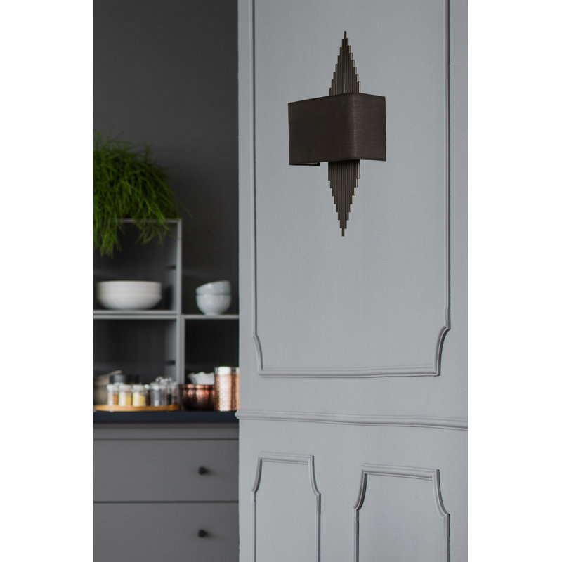 Beyard LED Wallchiere, Black