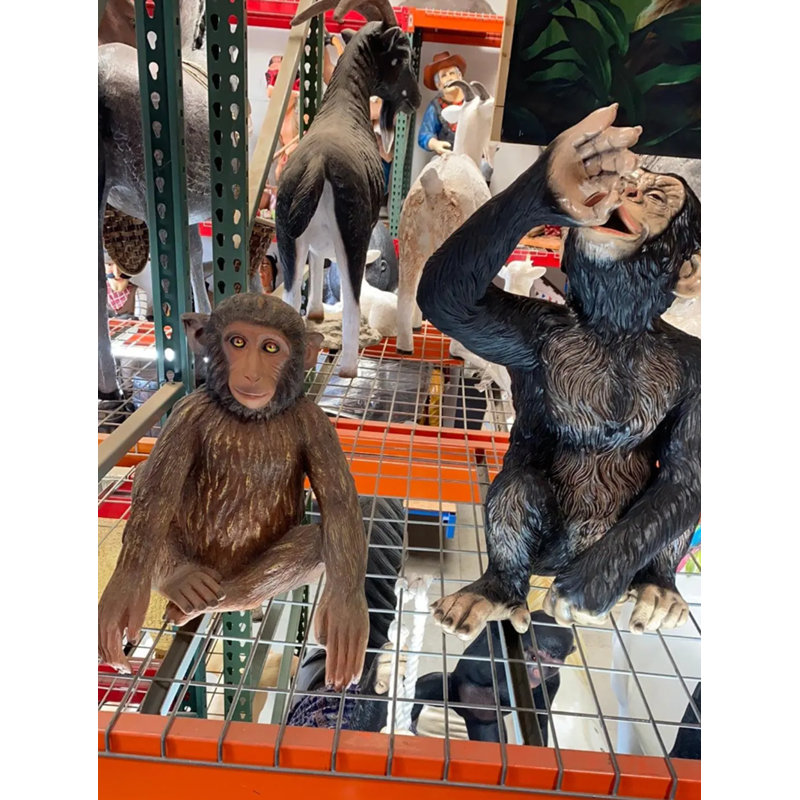 Statue monkey Hunky Chimpanzee