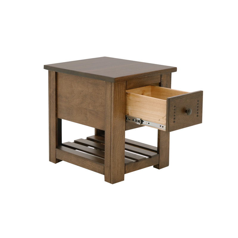 1 tiroir, 1 tablette, table de chevet, H 23,50 po x l 19,75 po x P 23,50 po