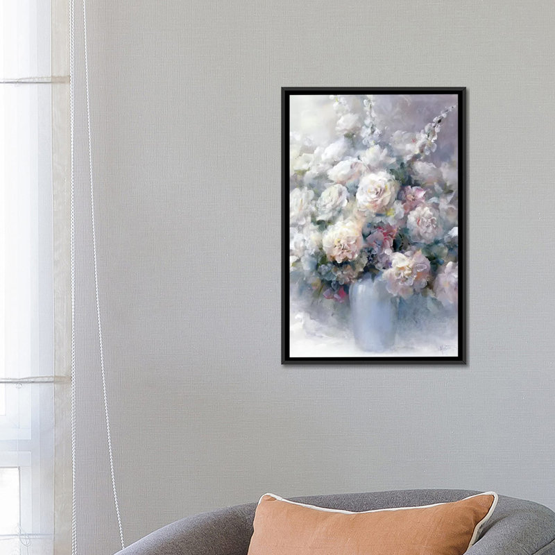 «White Bouquet», reproduction sur toile, H 26 po x l 18 po x P 1,5 po, Toile avec cadre noir, Pas de tapis