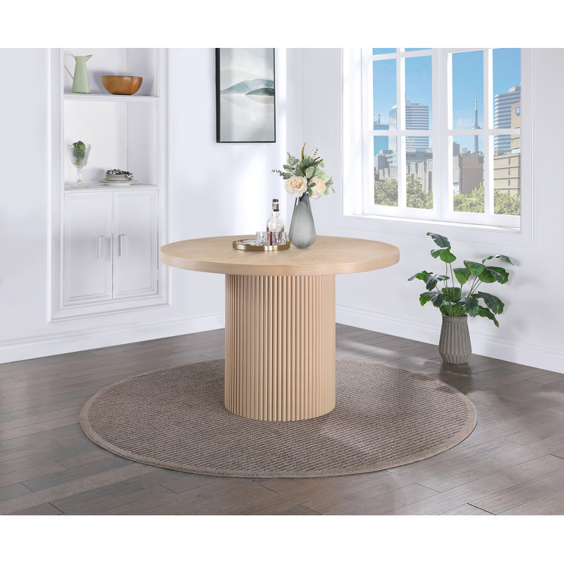 Iylan Dining Table, Oak