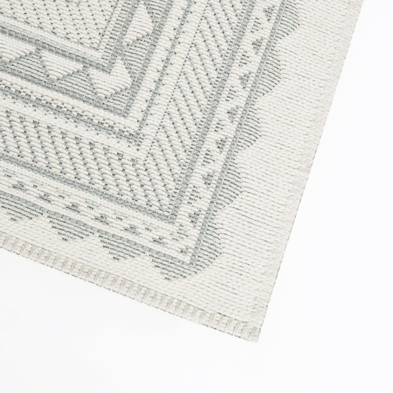 Tapis intérieur / extérieur Delahunt, 7'10" x 10'
