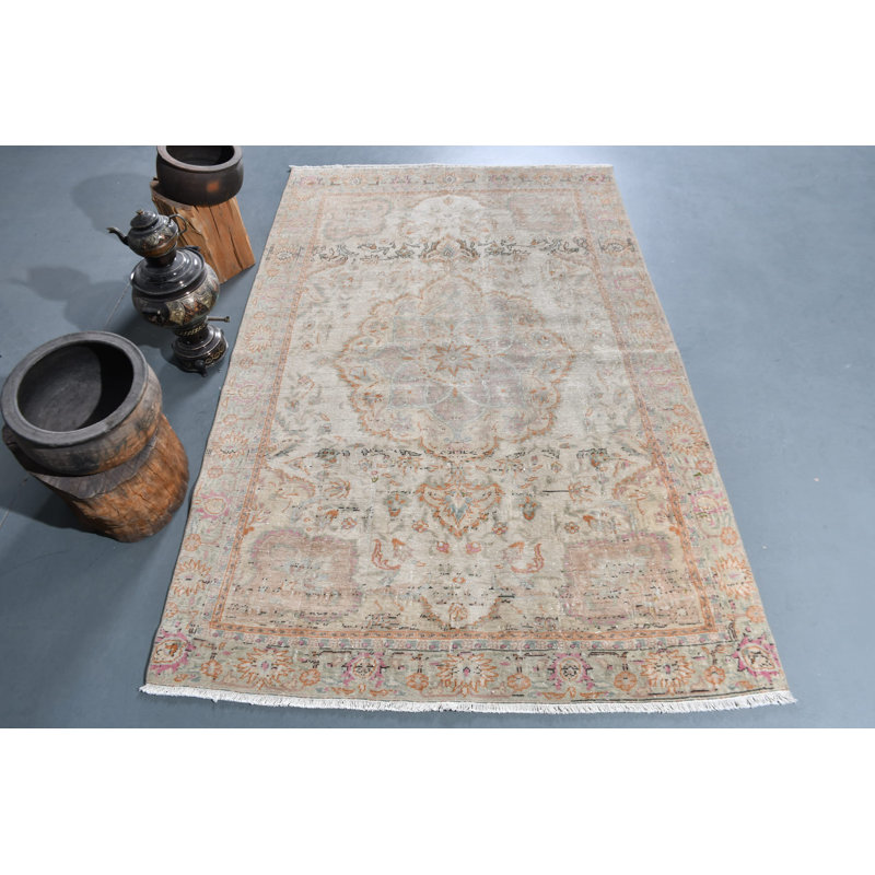 Tapis turc fait à la main avec motif floral pastel doux pour une décoration intérieure élégante brun / vert