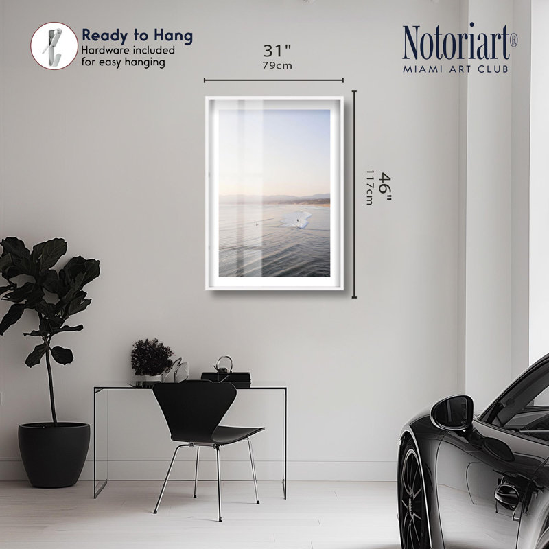 «Misty Morning Surf Shadowbox Print Coastal Art Prints» par Notoriart, cadre blanc, 31 x 46, H 46 po x l 31 po, Blanc