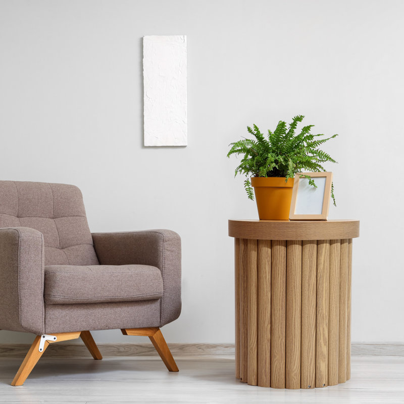 Carnegia Compact Fluted Round Side Table – Mid-Century Modern Style